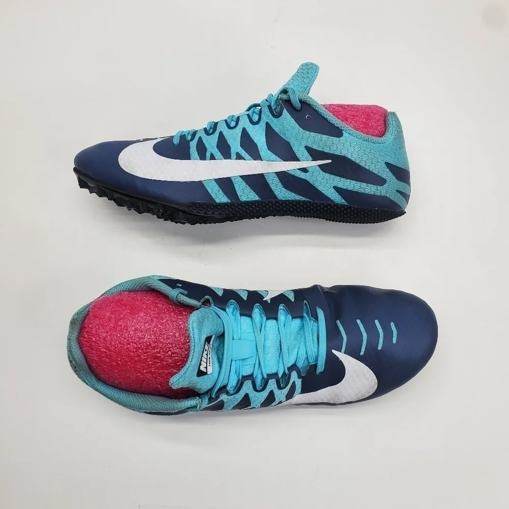 Nike reposhing this
